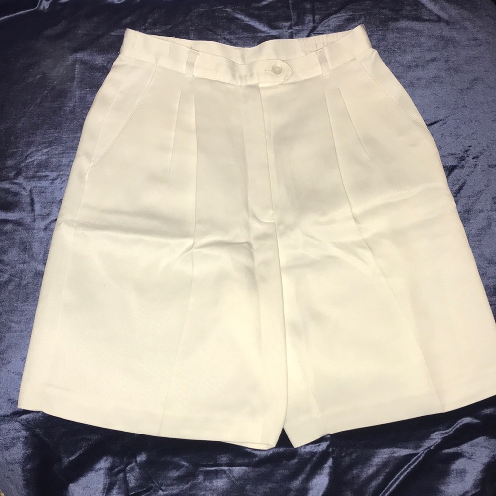 NWOT E P Pro White Golf Shorts Sz 4